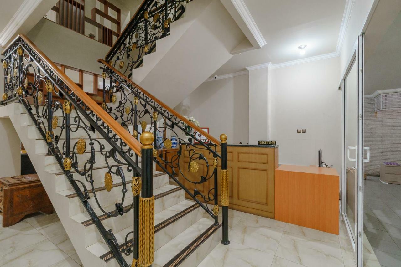 מלון בנדונג Reddoorz Near Taman Makam Pahlawan Cikutra מראה חיצוני תמונה